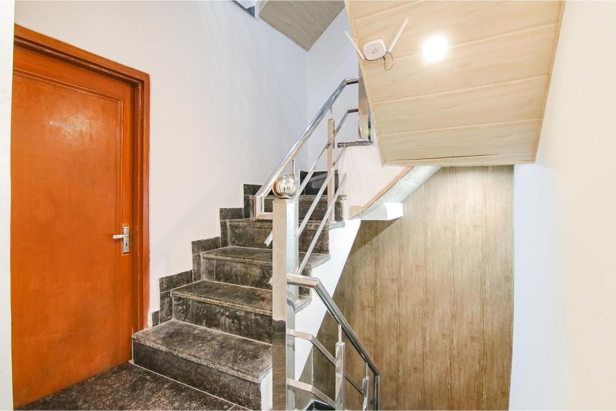 Fabexpress Kalsia Homestay - Nr Radha Krishna Mandir Mussoorie Eksteriør billede